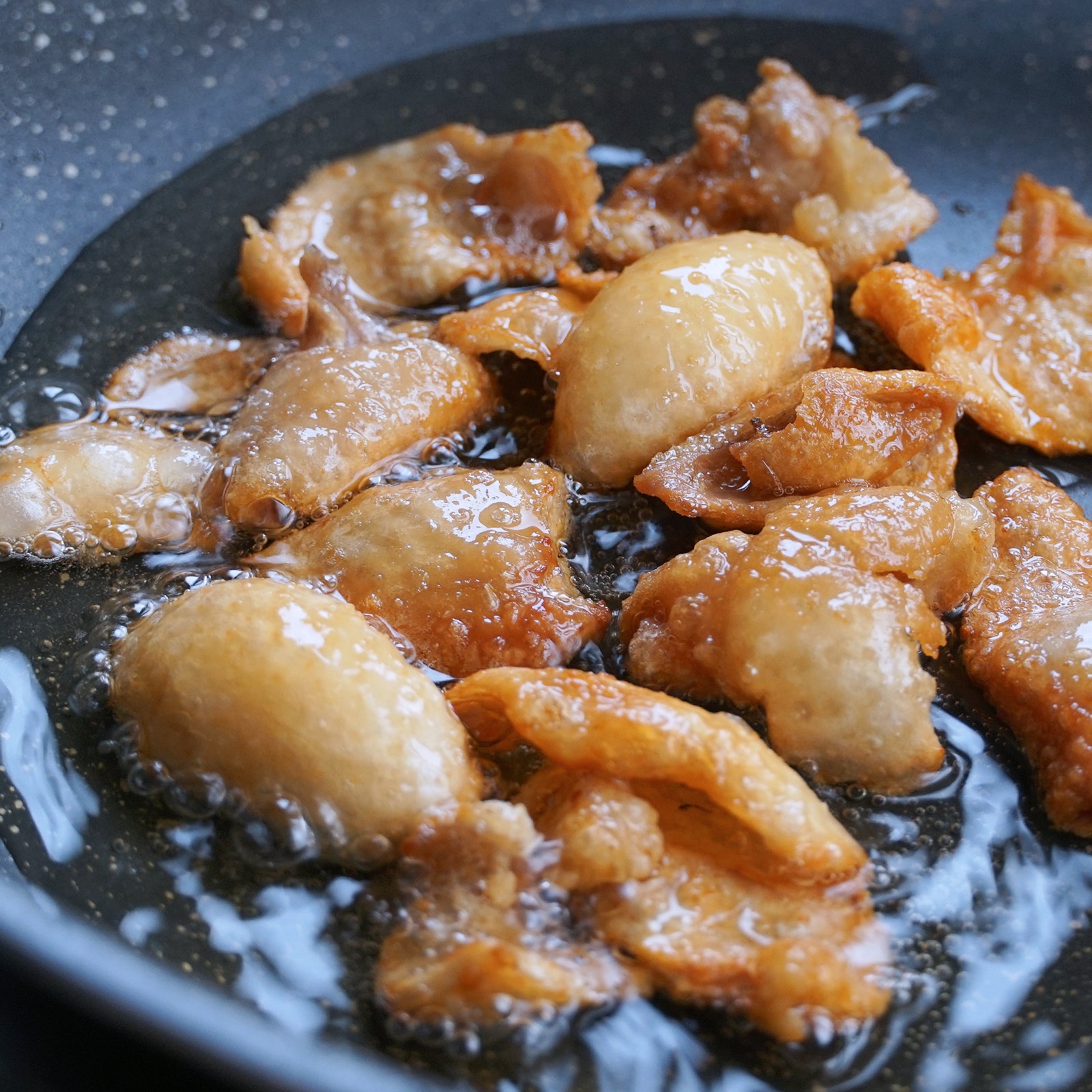 国産 無投薬 放牧 チキン 地鶏 銀山赤どり 鶏皮 鶏脂 (200g) ホライズンファームズ