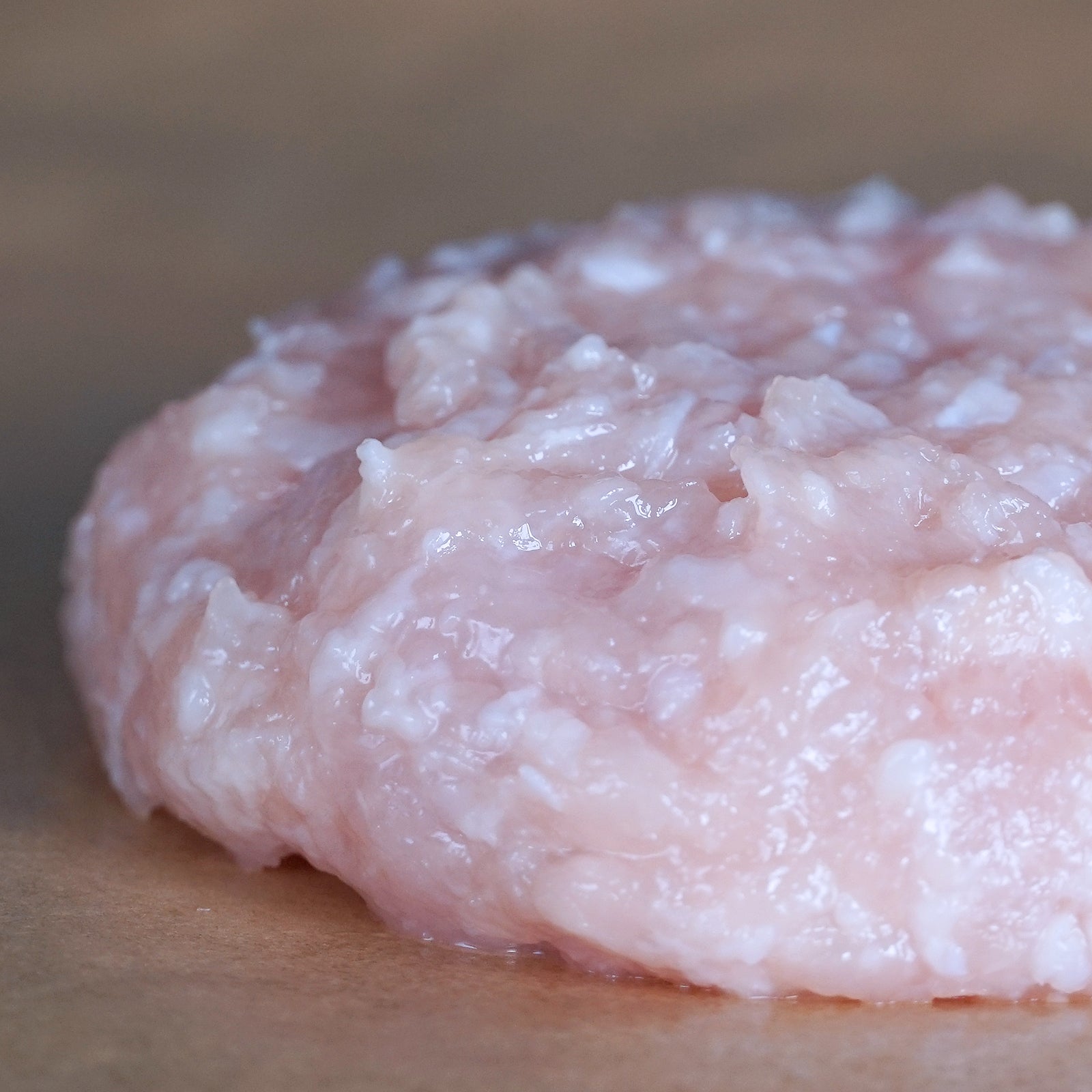 国産 無投薬 放牧 チキン 地鶏 銀山赤どり 鶏ひき肉 ムネ肉 ササミ 鶏皮入り (100g) ホライズンファームズ