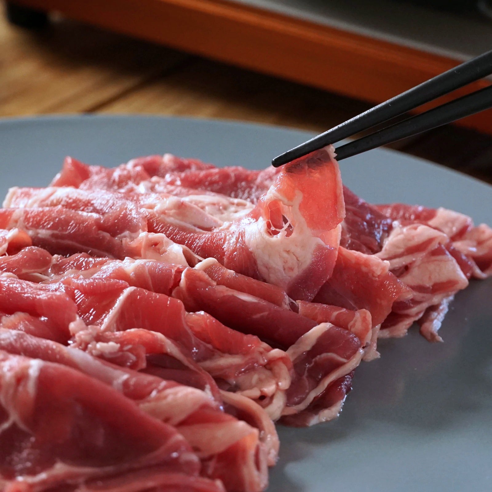 ニュージーランド産 ラム肉 ラムショルダー 肩肉 薄切り スライス (300g) ホライズンファームズ