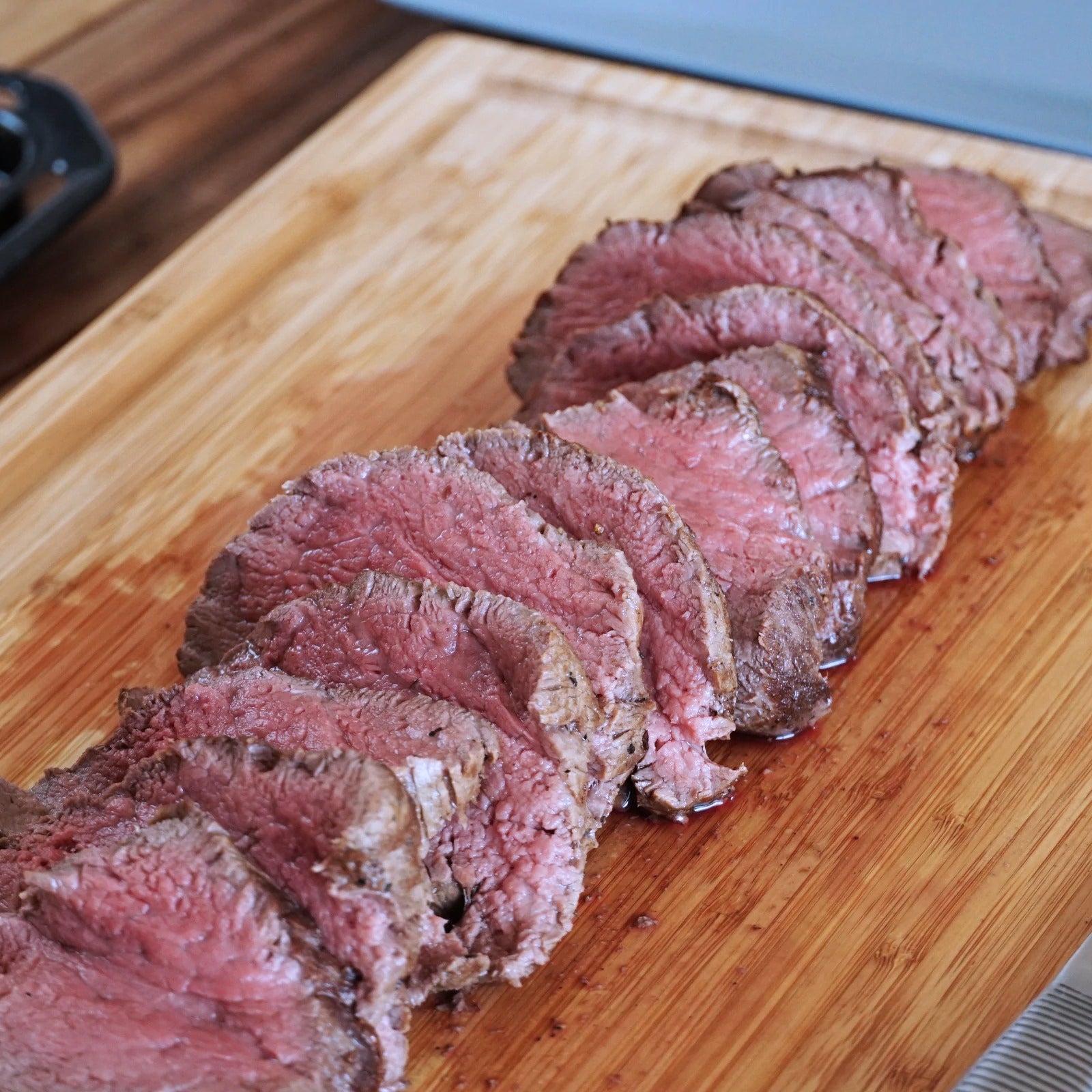 モーガン牧場ビーフ 最高品質 ヒレ ブロック グレインフェッド 塊肉 ロースト (1kg) ホライズンファームズ