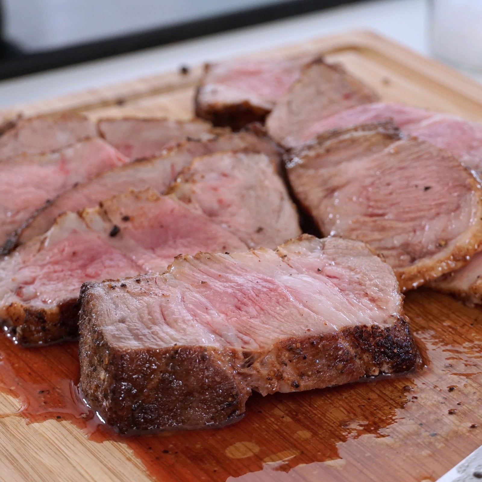 北海道 放牧豚 肩ロース (800g) ホライズンファームズ