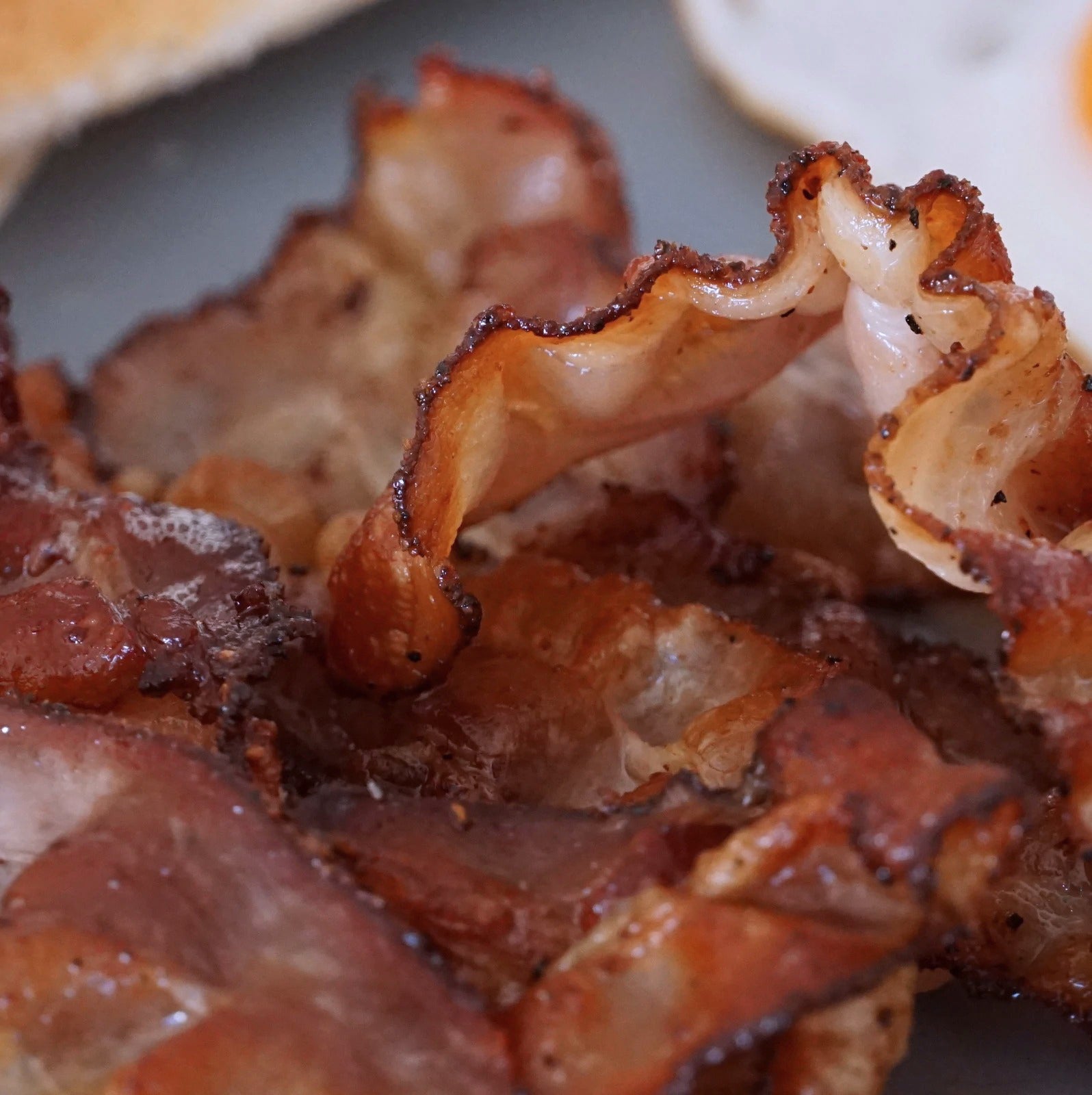 無添加・砂糖不使用 放牧豚 豚バラ スモーク アメリカンスタイル ベーコン スライス (200g) ホライズンファームズ