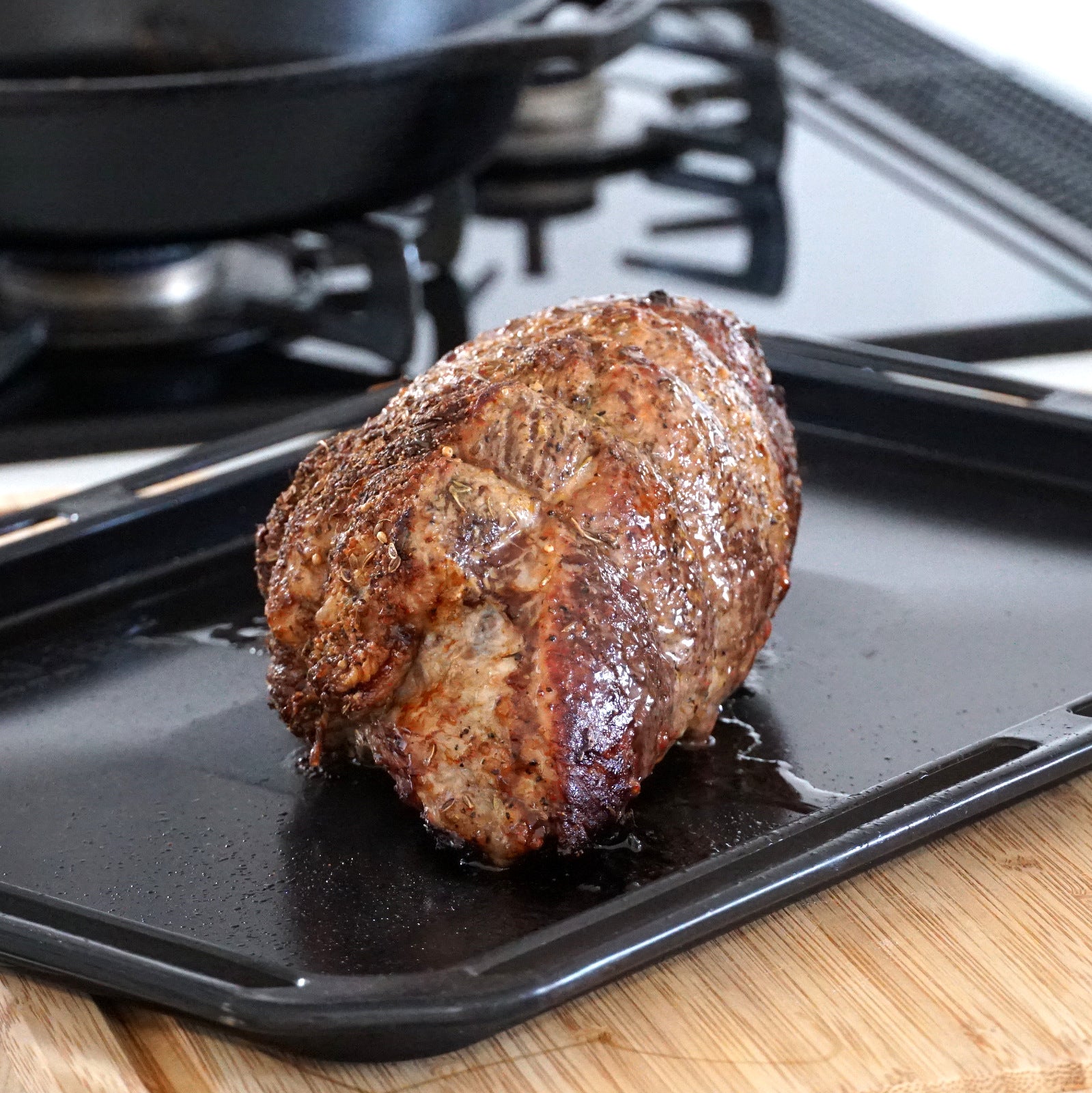 北海道 放牧豚 もも肉 ブロック (1kg) ホライズンファームズ