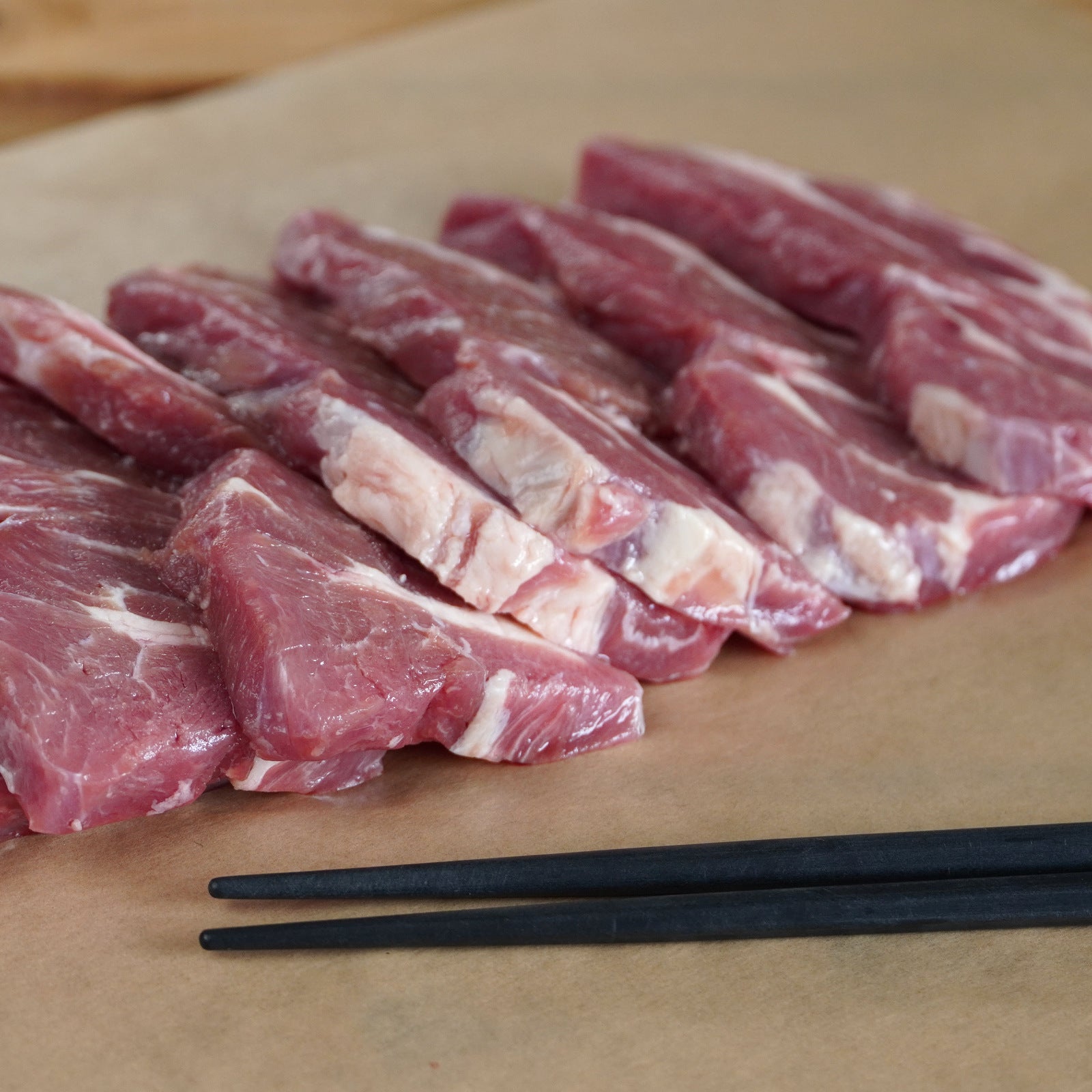 ニュージーランド産 ラム肉 ラムショルダー 焼肉用 厚切り スライス (300g) ホライズンファームズ