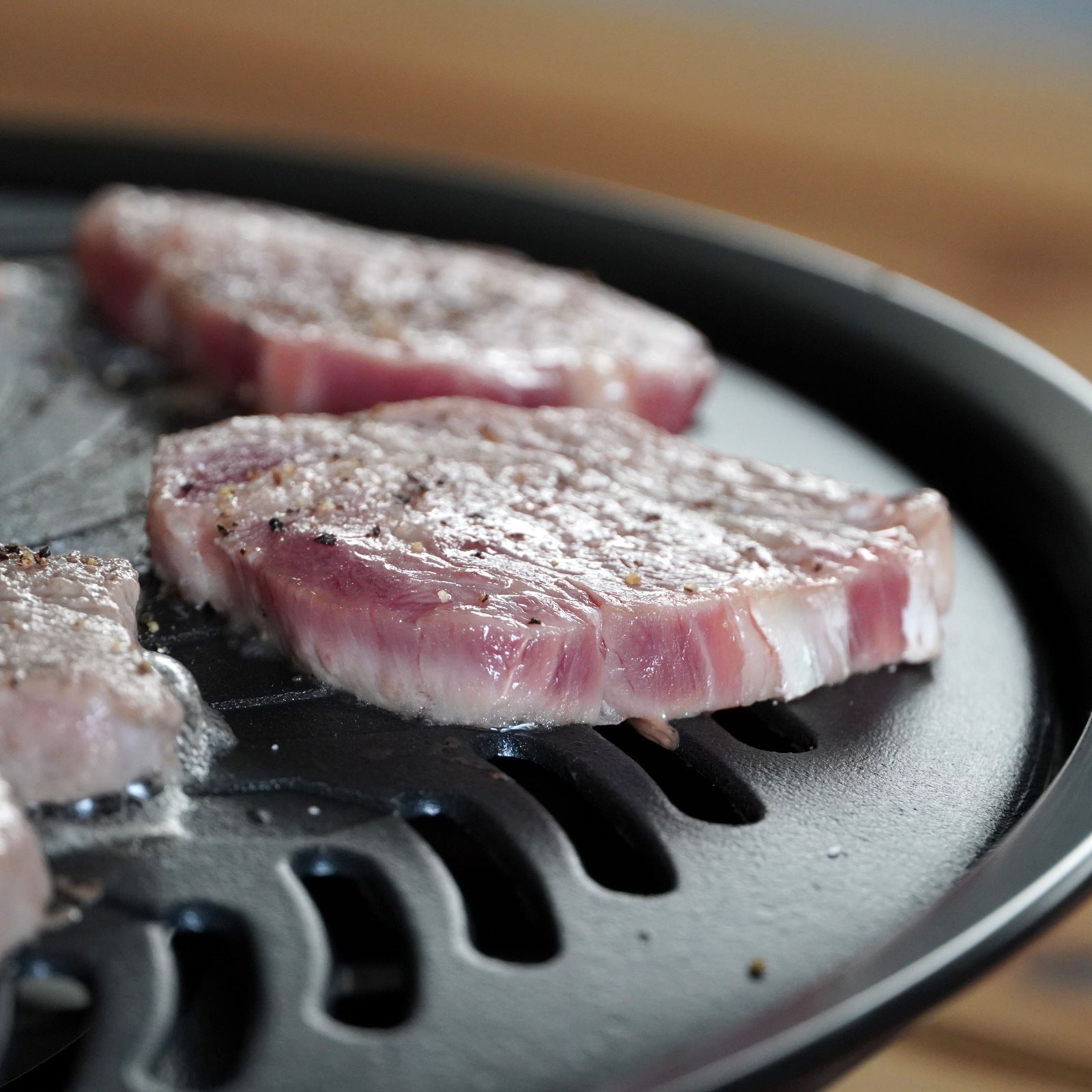 ニュージーランド産 ラム肉 ラムショルダー 焼肉用 厚切り スライス (300g) ホライズンファームズ