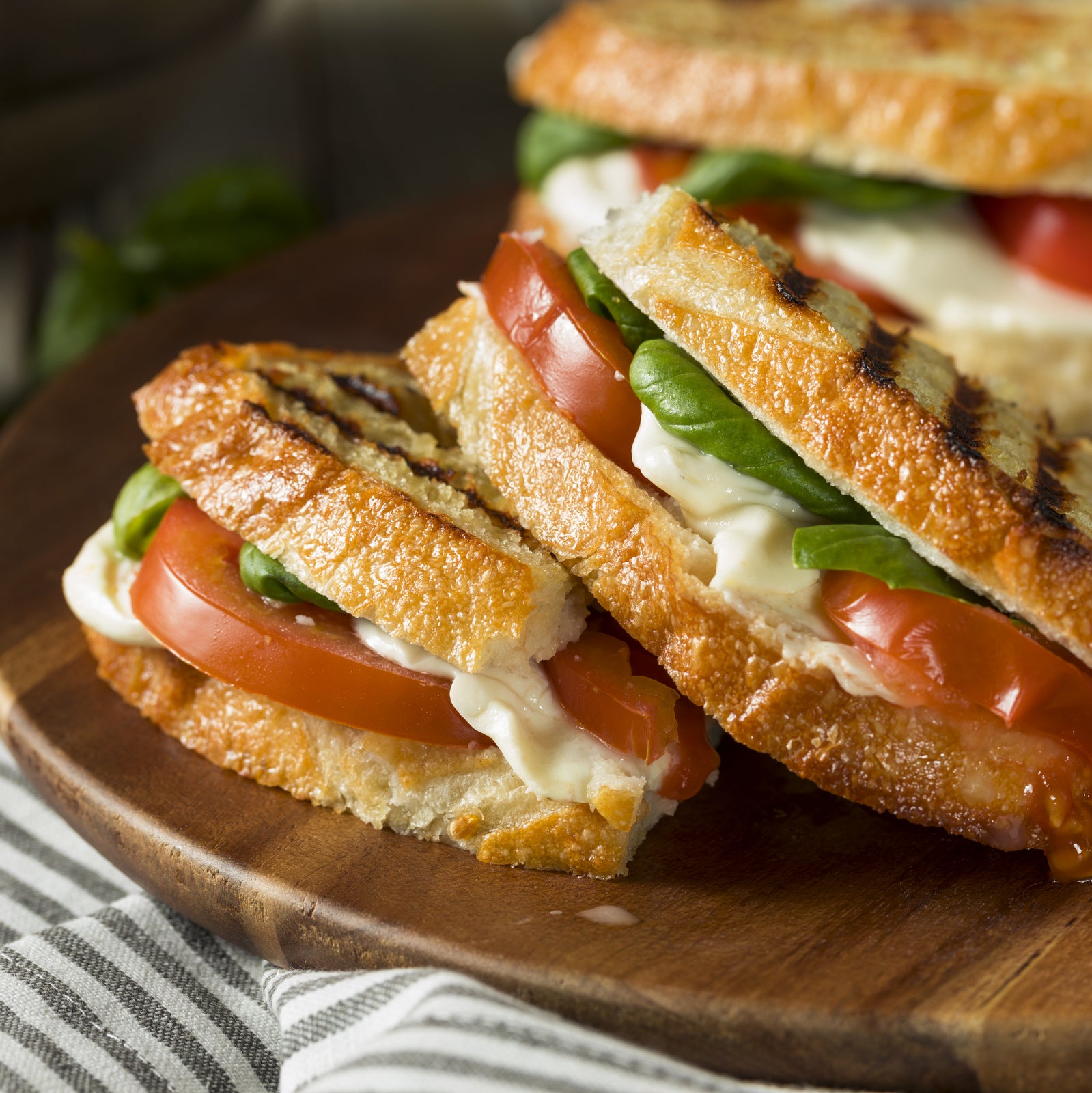 無添加 冷凍 モッツァレラ チーズ スライス イタリア産 訳あり (1kg) 賞味期限:2025/1/1 ホライズンファームズ