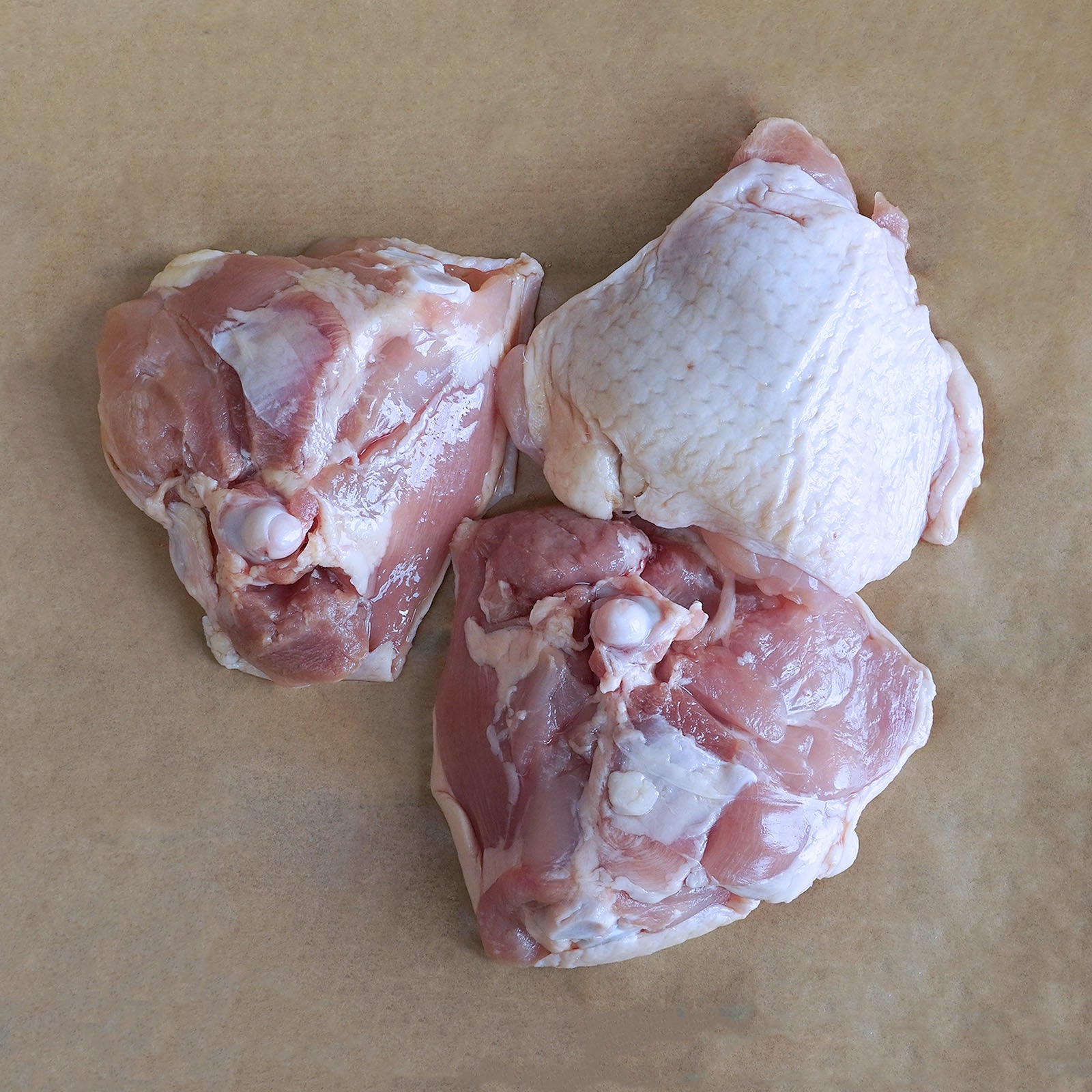 ニュージーランド産 有機 オーガニック チキン 骨付きもも肉 フリーレンジ 放し飼い 鶏肉 (400g) ホライズンファームズ