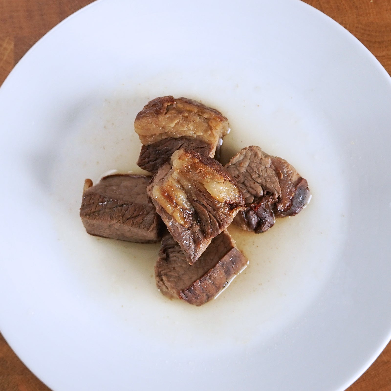 無添加 グラスフェッドビーフ 牛もも肉の燻製 スモークビーフ 角切り 砂糖不使用 無塩 (100g) ホライズンファームズ