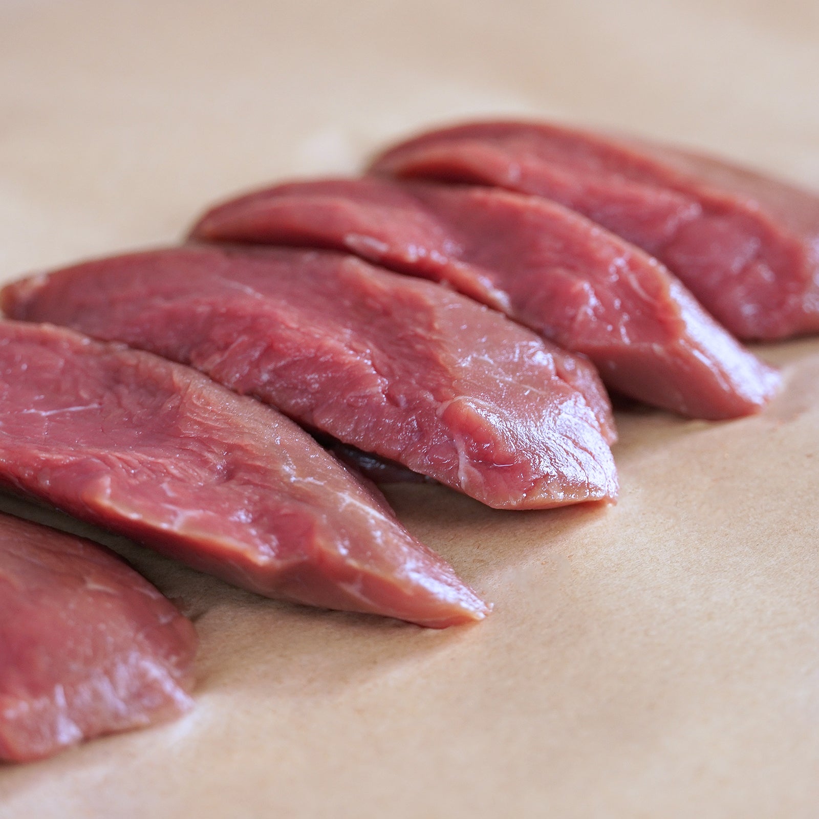 グラスフェッドビーフ 赤身 焼肉用 牛肉 スライス ウワミスジ 希少部位 ニュージーランド産 牧草牛 (100g) ホライズンファームズ