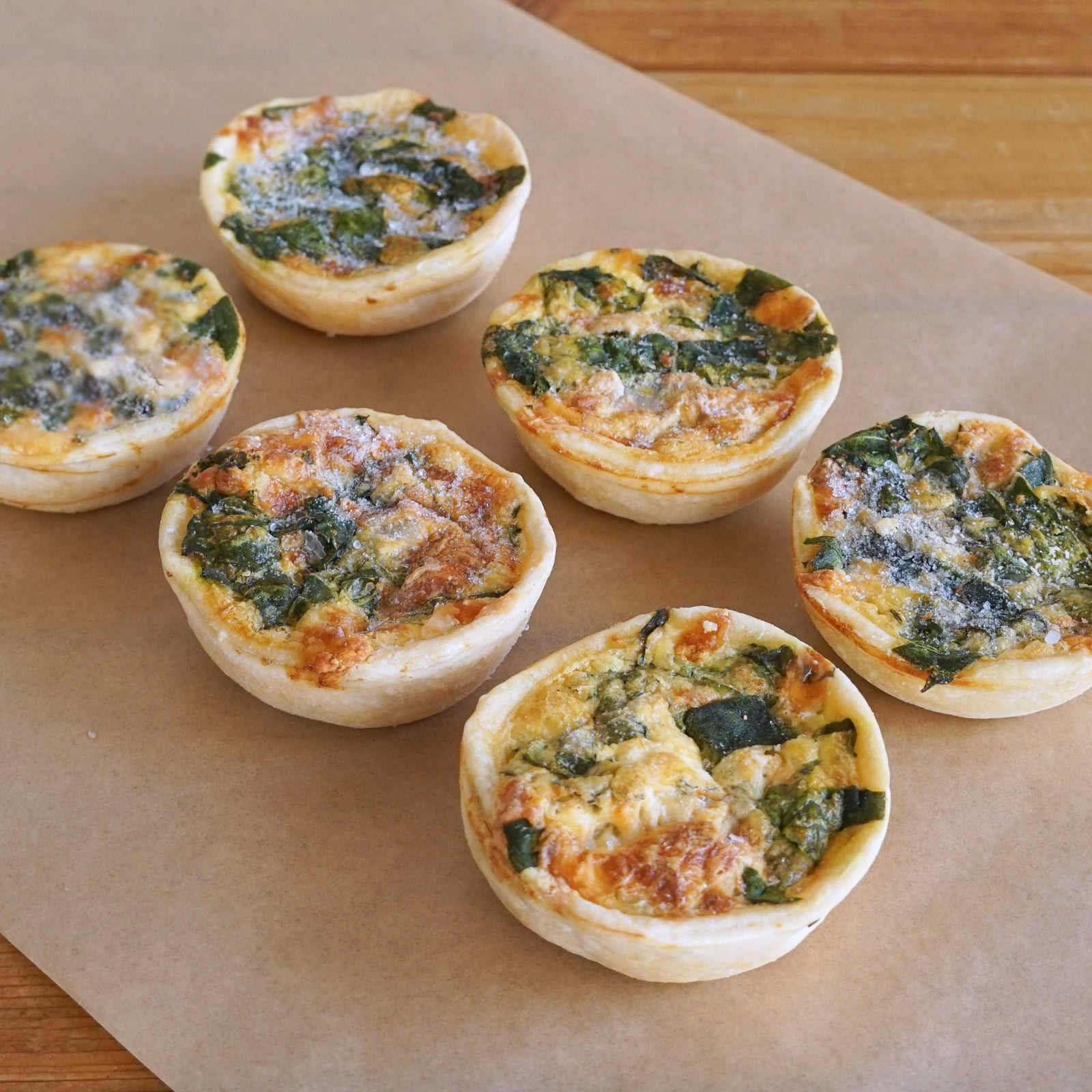 無添加  手作り ミニ キッシュ チーズ & ほうれん草 オーストラリア産 (6個)