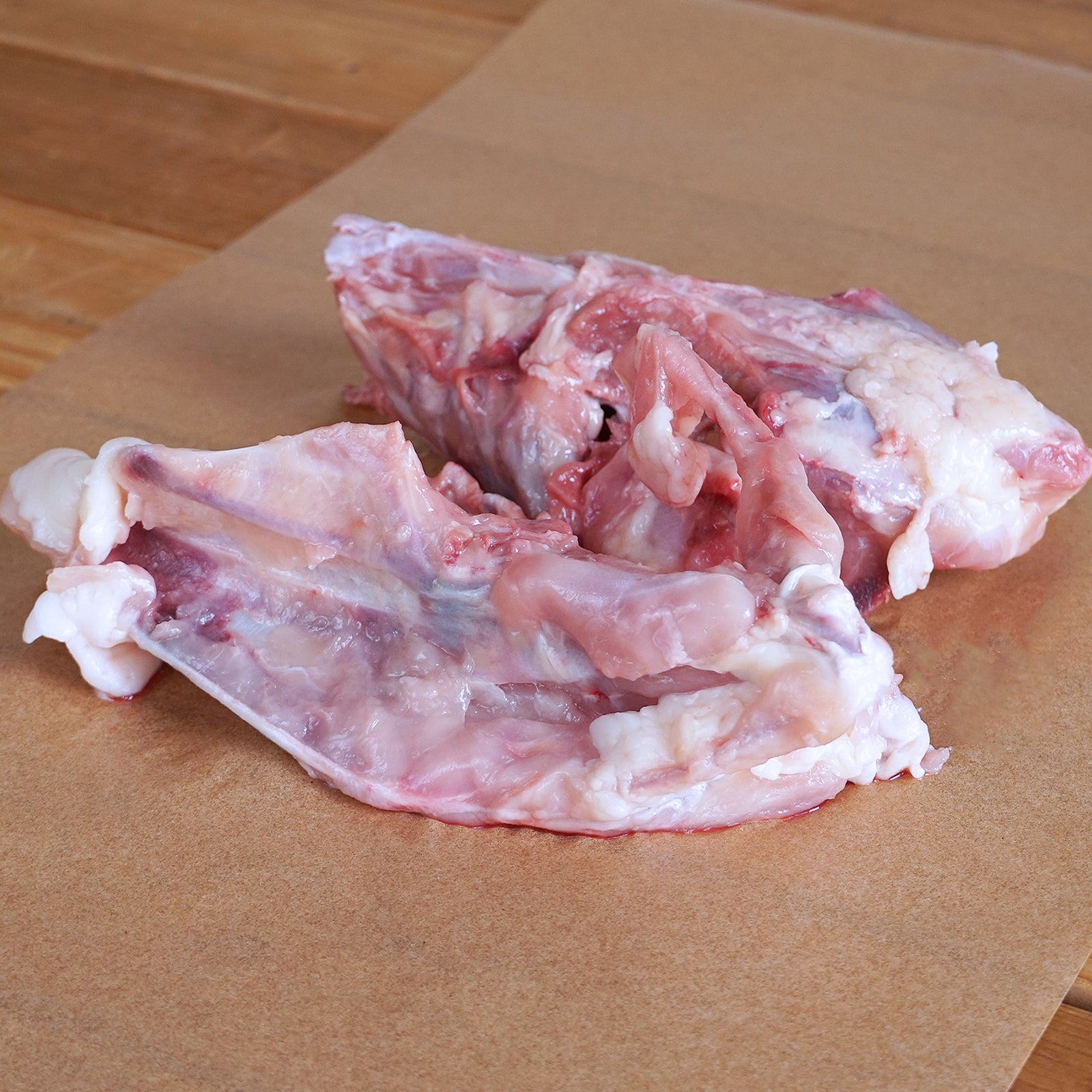 国産 無投薬 放牧 チキン 地鶏 銀山赤どり 鶏ガラ (400g)