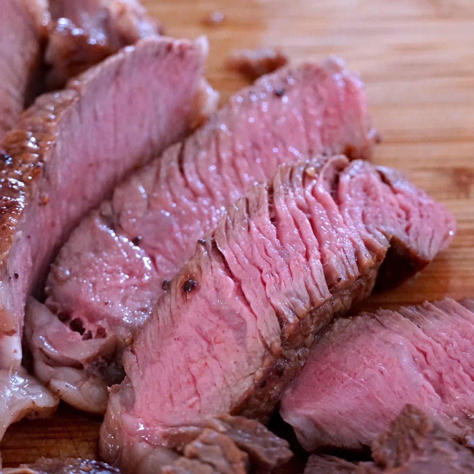 グレインフェッドビーフ 牛肉 リブロース ブロック ニュージーランド産 放牧牛 (1kg) ホライズンファームズ