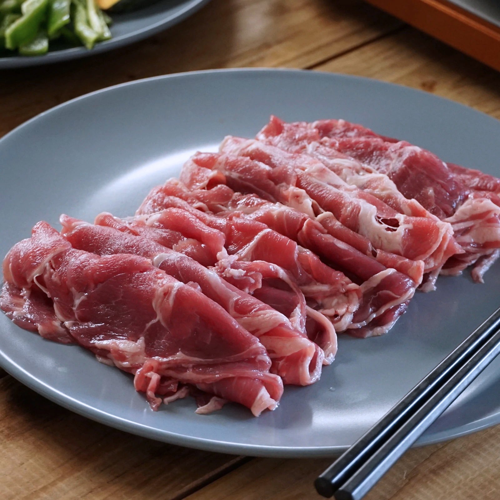 ニュージーランド産 ラム肉 ラムショルダー 肩肉 薄切り スライス (300g) ホライズンファームズ