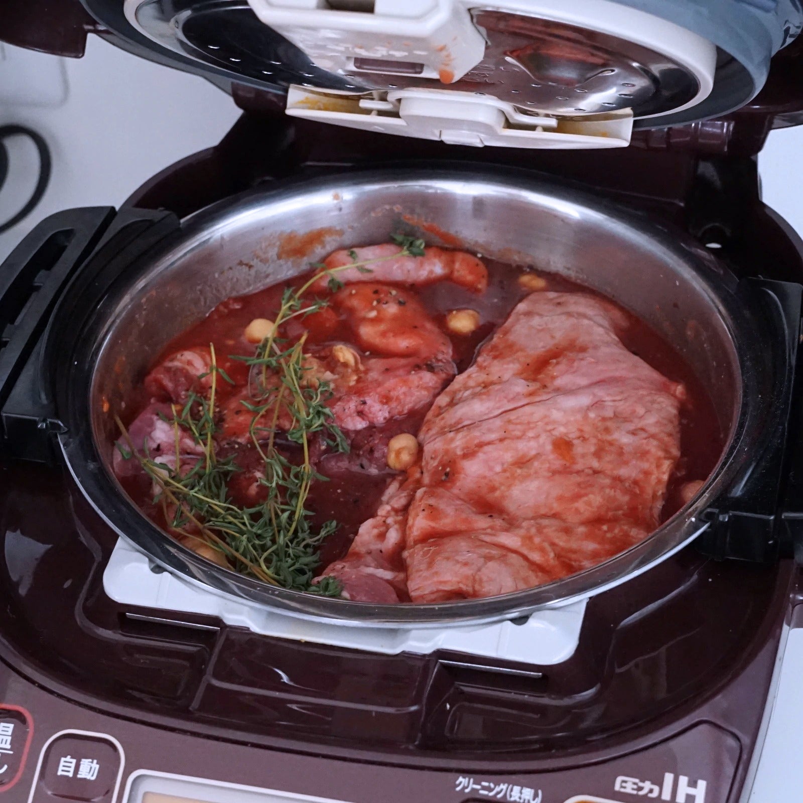 ニュージーランド産 ラム肉 ラムショルダー 肩肉 (1kg) ホライズンファームズ