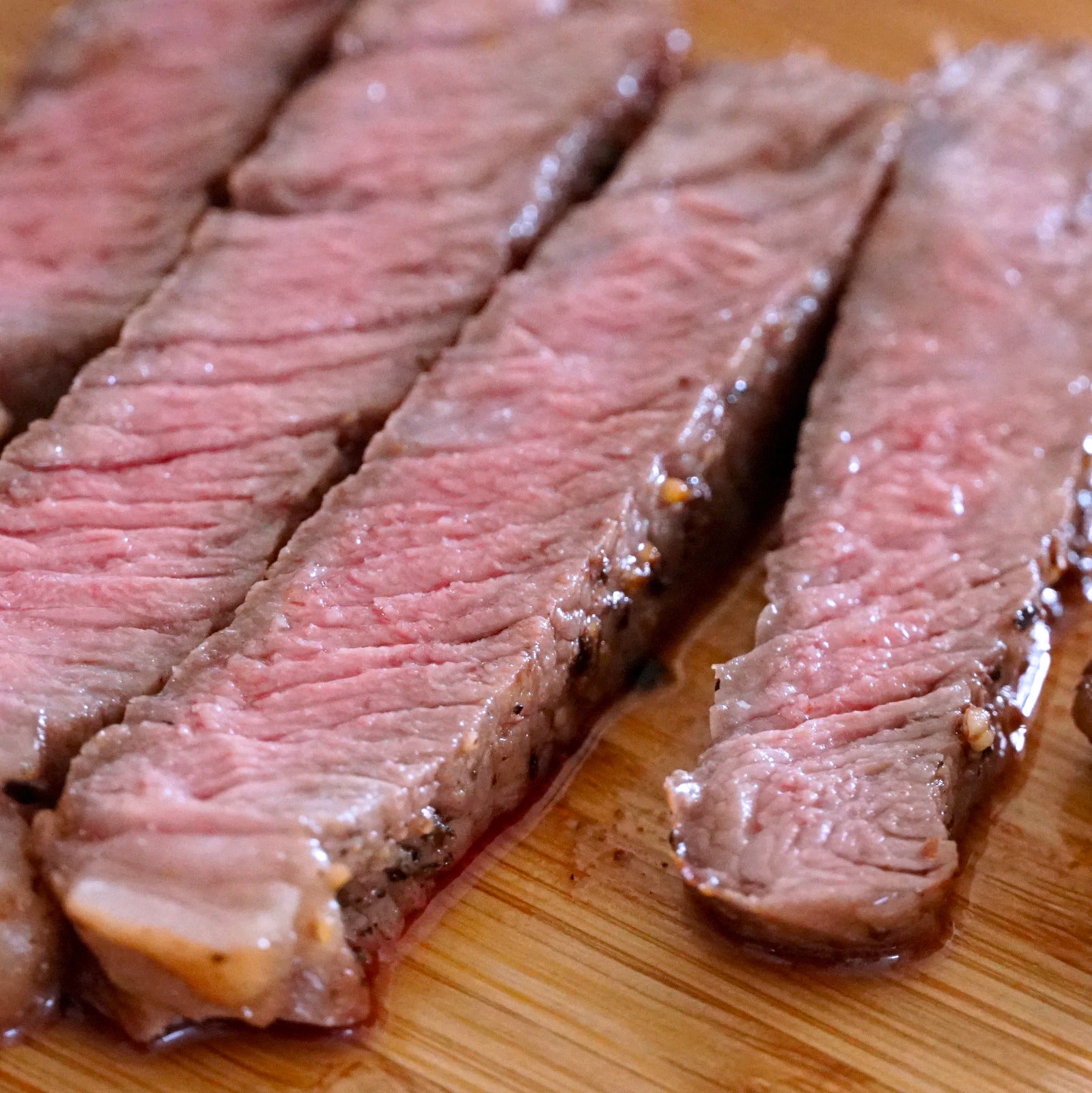 グレインフェッドビーフ 牛肉 リブロース ステーキ ニュージーランド産 放牧牛 訳あり (200g) 賞味期限：2025/6/13 ホライズンファームズ