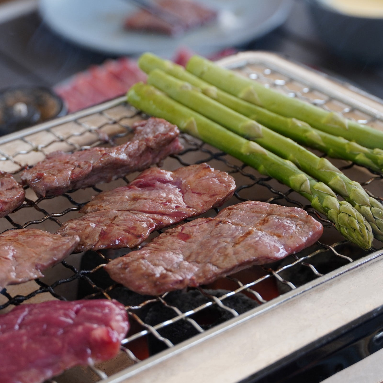 グレインフェッドビーフ カイノミ 焼肉用 スライス ニュージーランド産 放牧牛 訳あり (300g) 賞味期限：2025/6/12 ホライズンファームズ